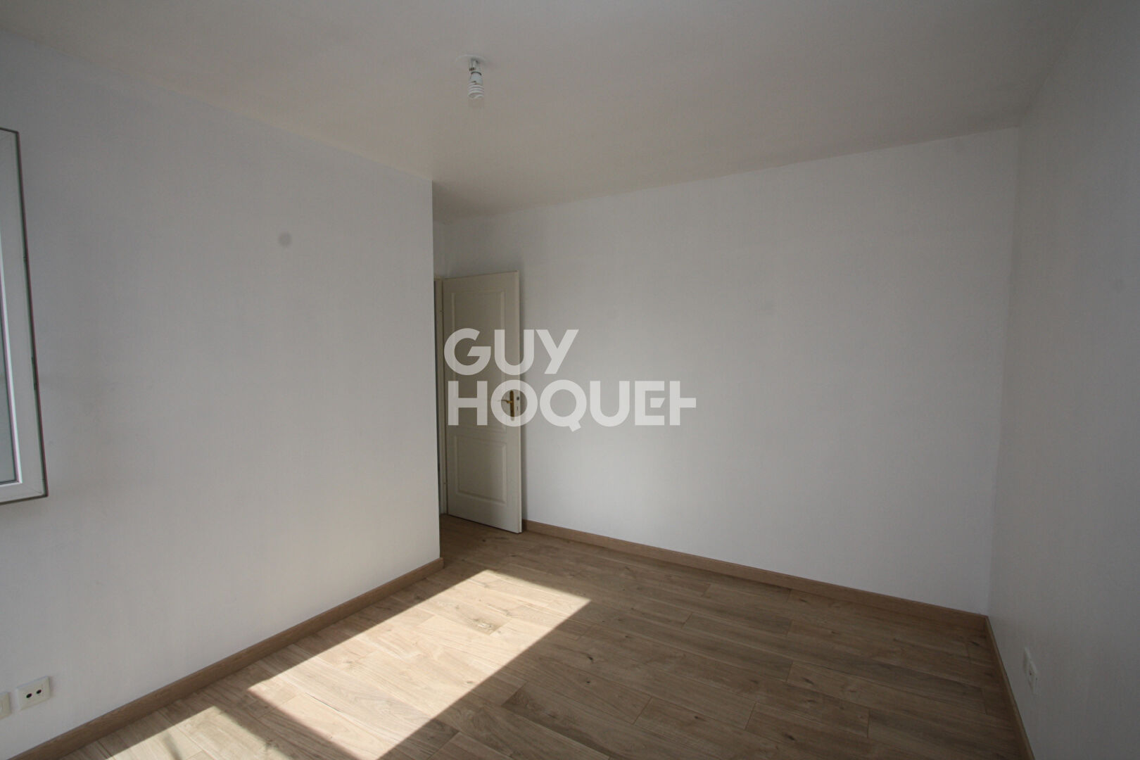 LOCATION d'un appartement 3 pièces (75 m²) à ORLEANS