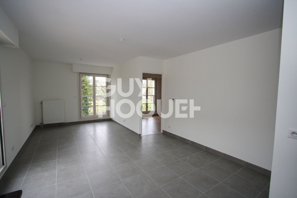 Location : appartement 3 pièces  à ORLEANS - résidence " Château de la Motte"