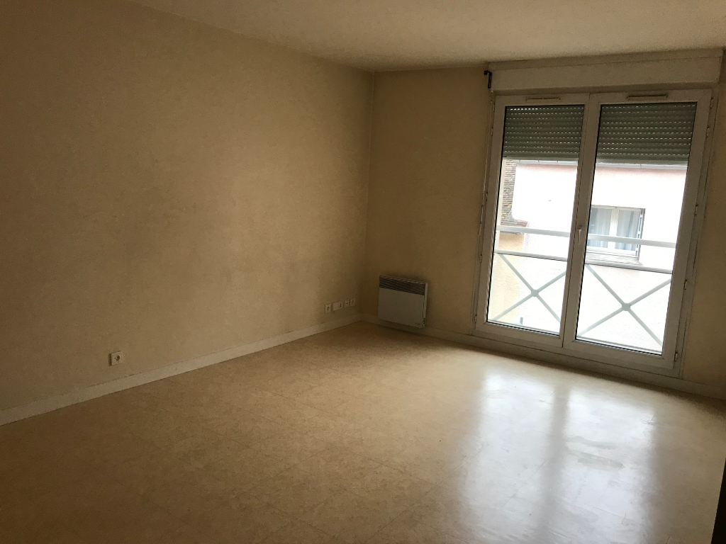 Location : appartement 3 pièces à ORSAY
