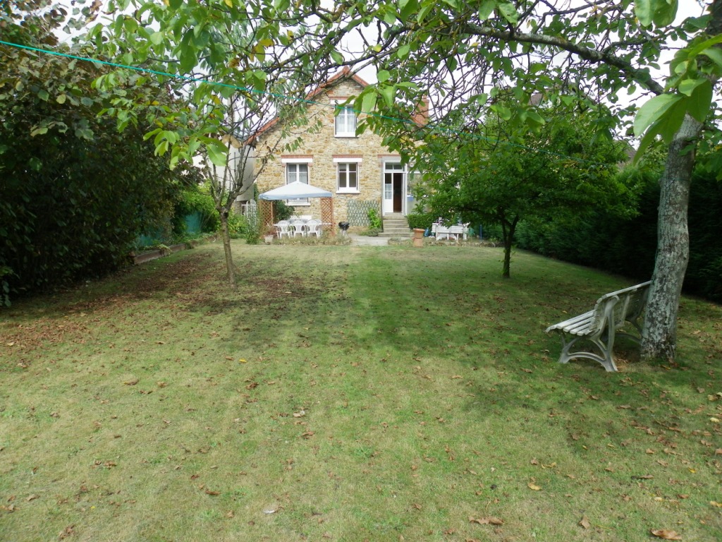 BURES - RER HACQUINIERE