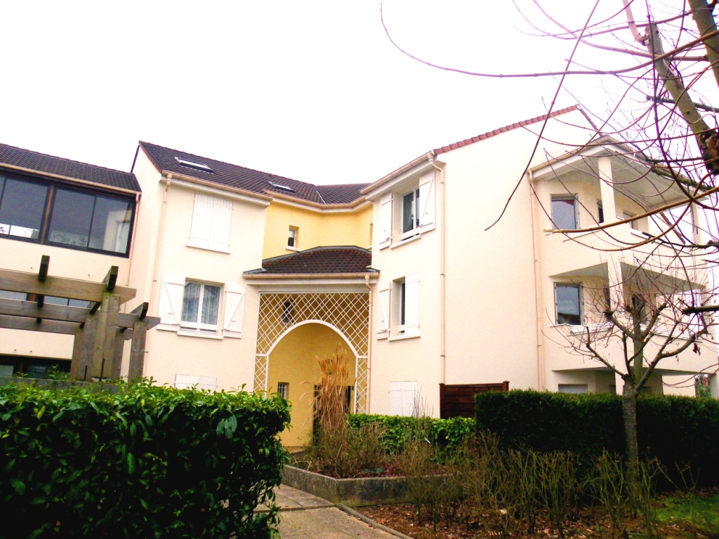 Appartement centre Chevry