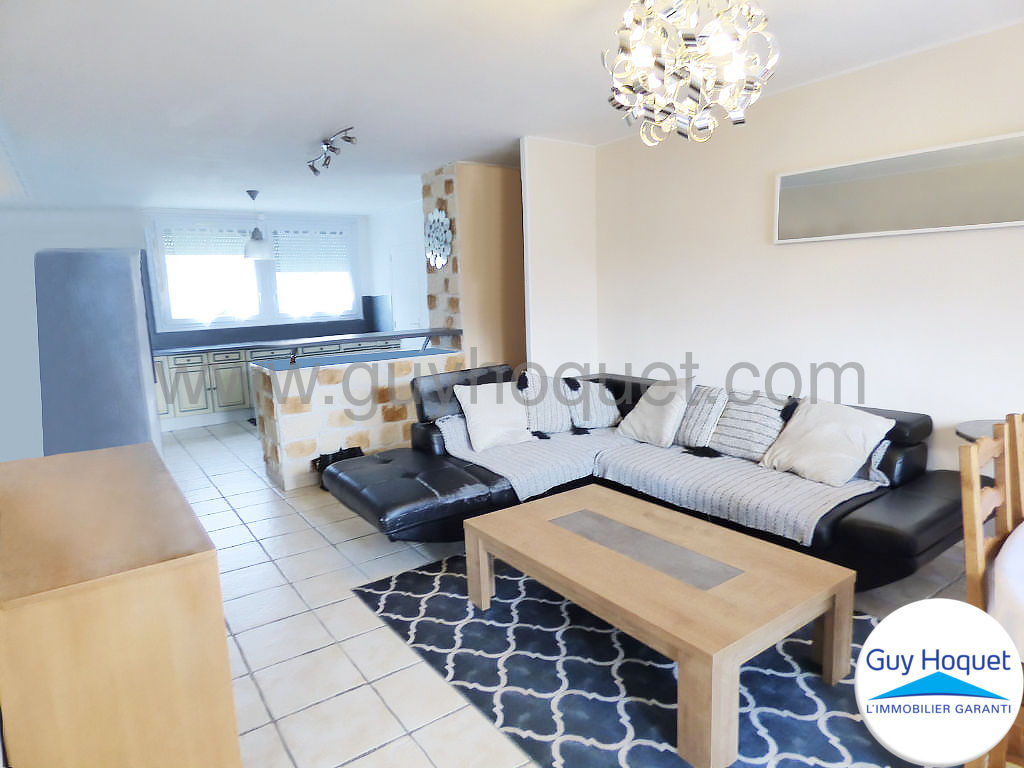 À vendre, appartement d'une surface habitable de 94 m², 5 pièces à PIERRE BENITE (69310).