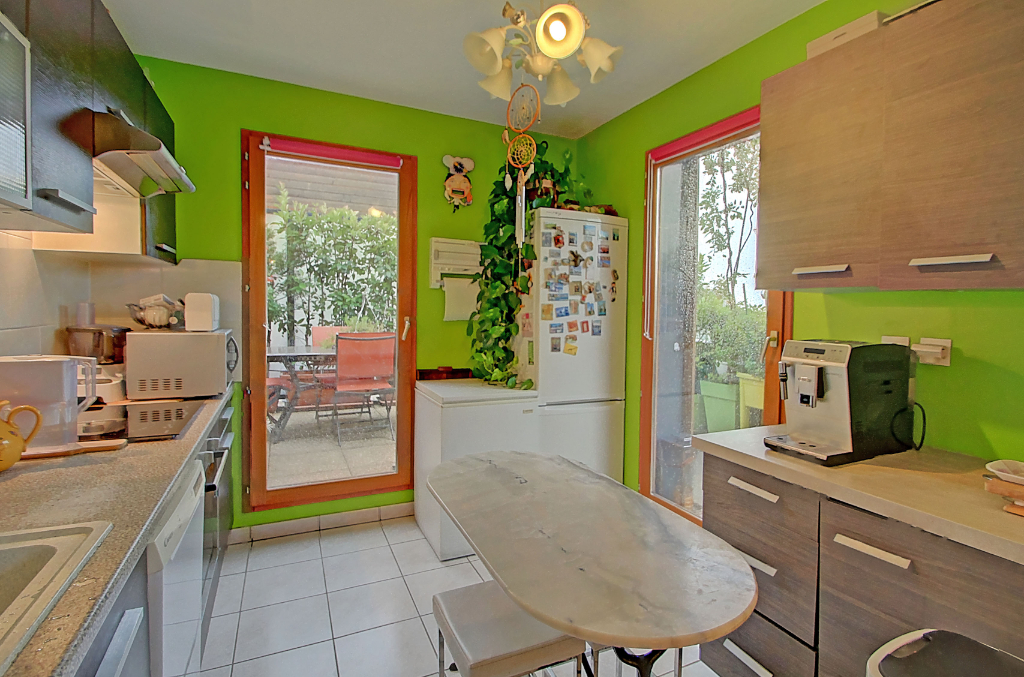 Appartement Lyon 9 4 pi ces en dernier tage avec grande Appartement Lyon 9 4 pi ces en dernier tage avec grande