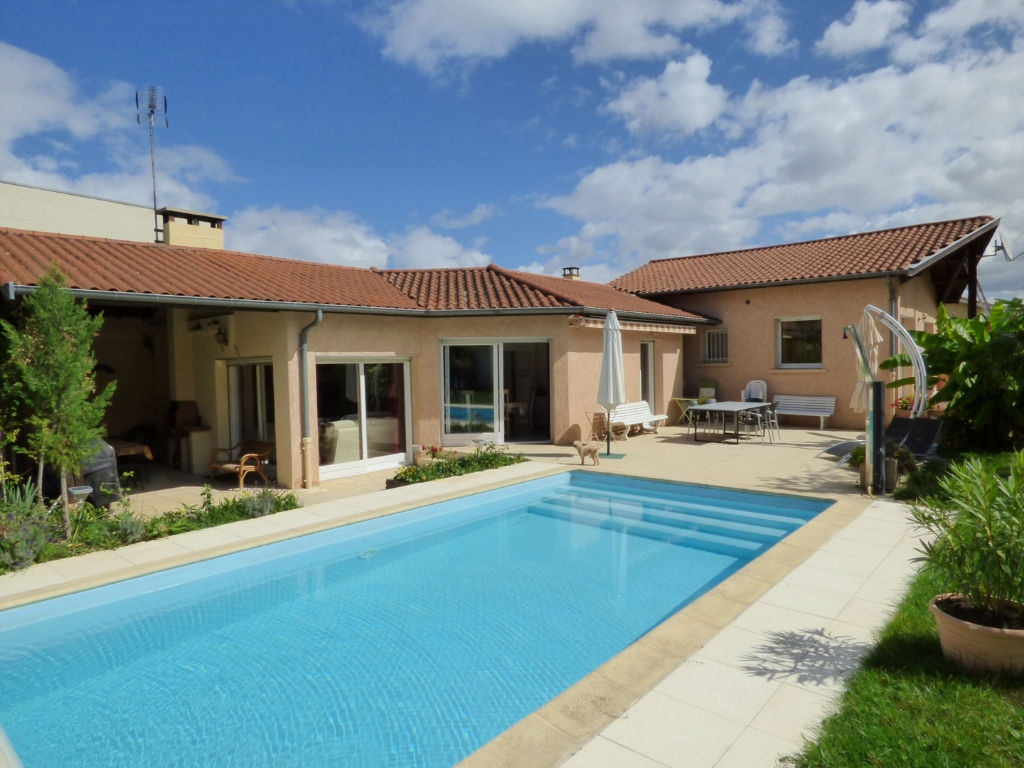 SAINT GENIS LAVAL MAISON D'ARCHITECTE 595 000