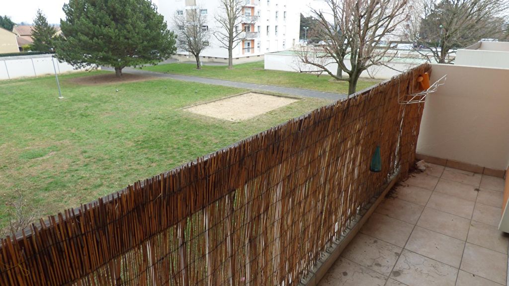 À vendre, appartement 3 pièces d'une surface habitable de 66 m² à Saint-Fons (69190).