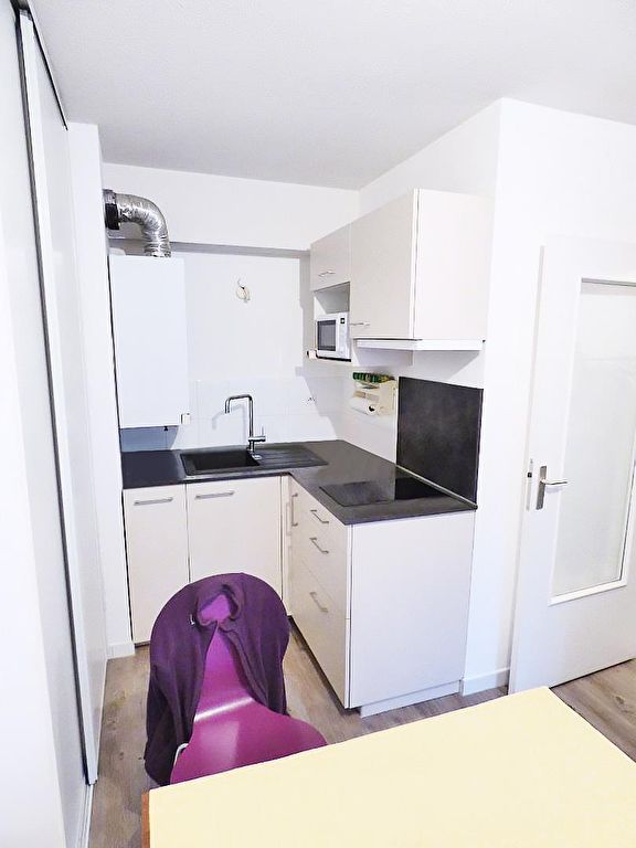 Appartement 1 pièce d'une surface habitable de 31 m² à vendre à Brignais (69530).