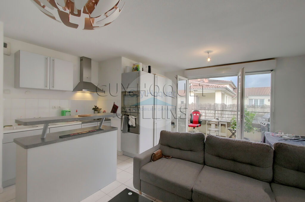 Appartement T3 à vendre à PIERRE BENITE