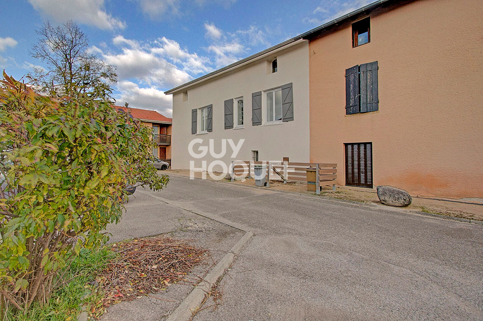 Appartement Triplex 4 pièces à SAINT GENIS LAVAL