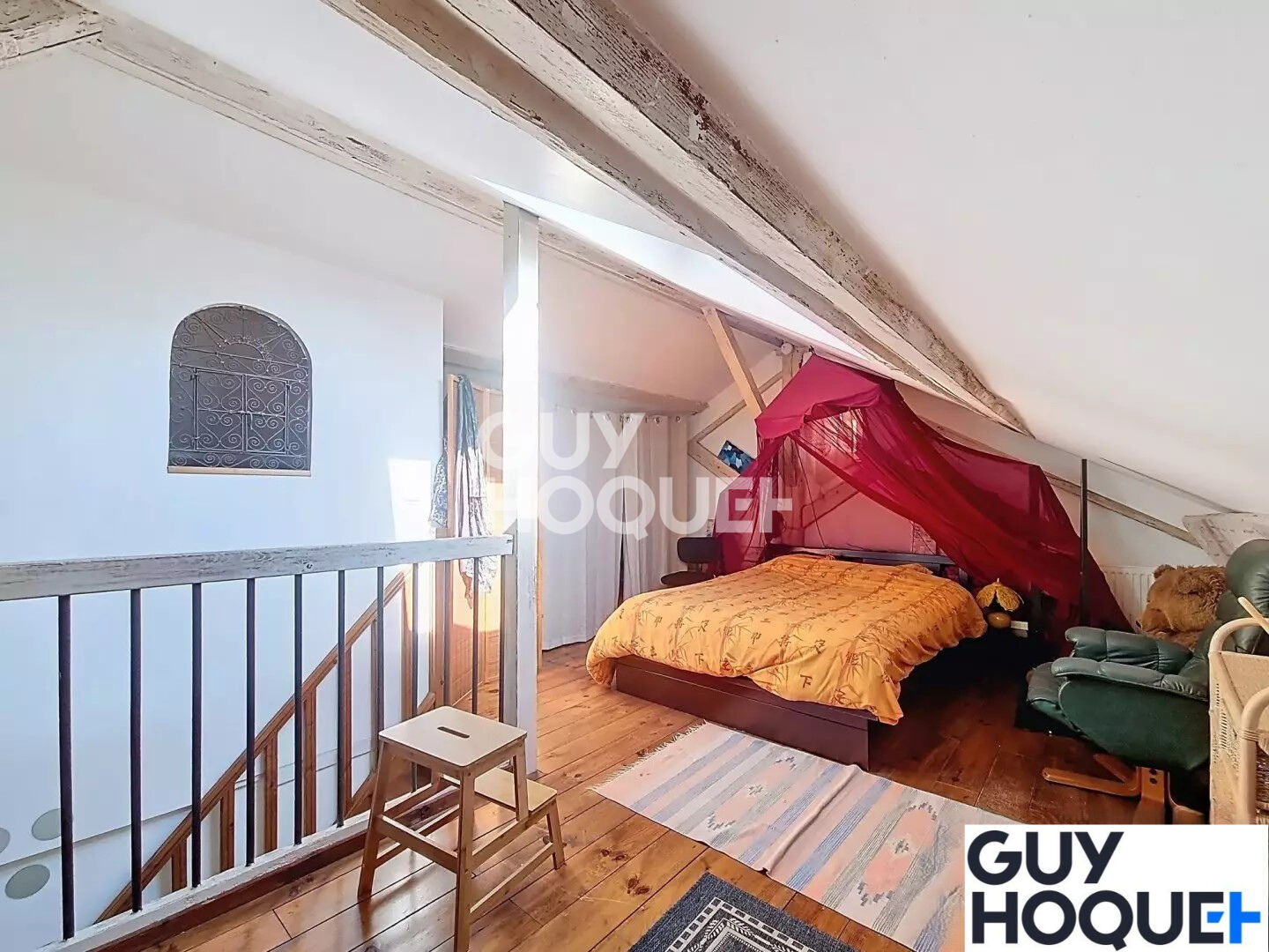 Maison de ville 5 chambres, avec extérieur à Vernaison