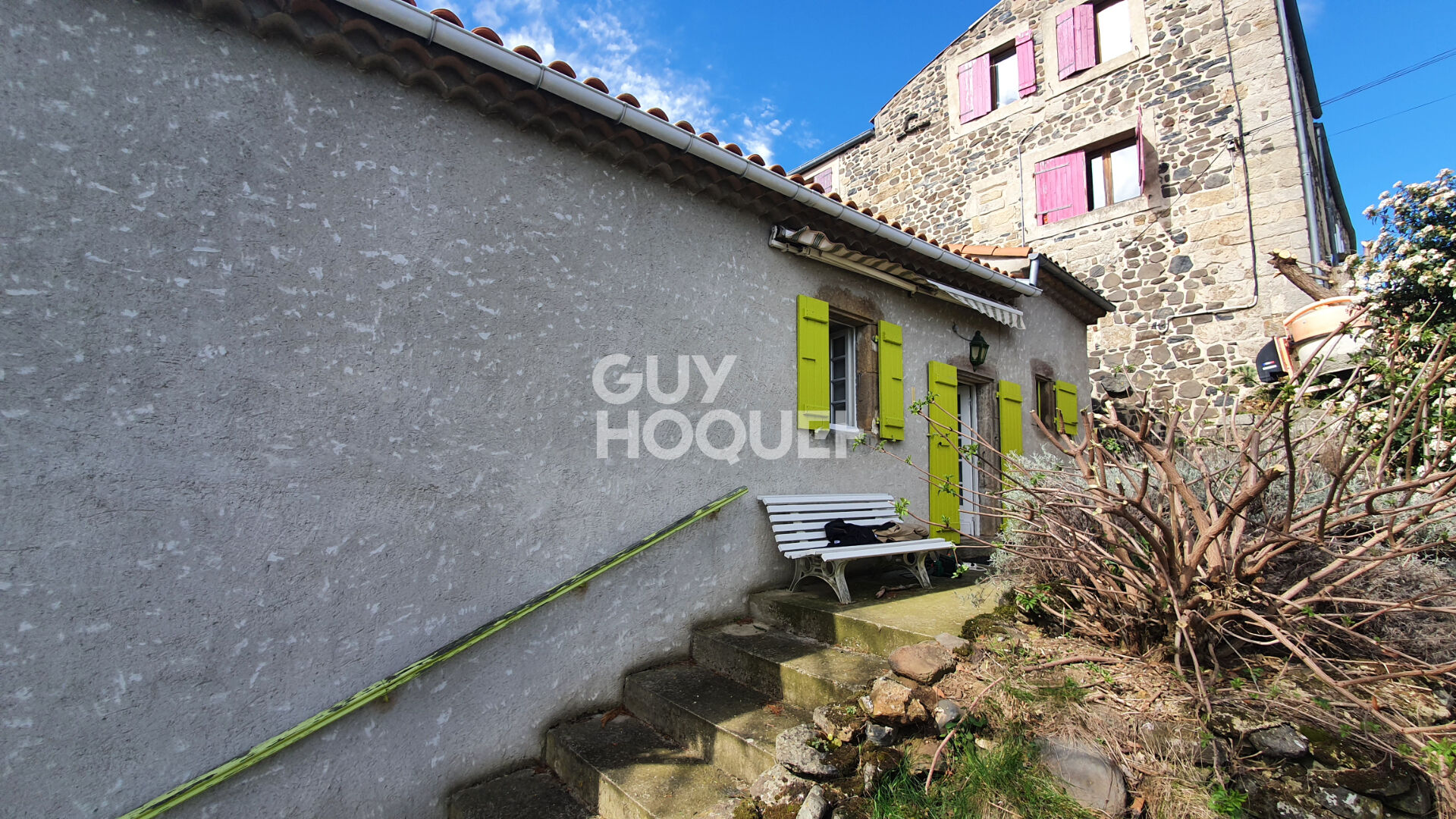 Maison et terrain constructible avec splendide vue à Pranles (proche Privas)