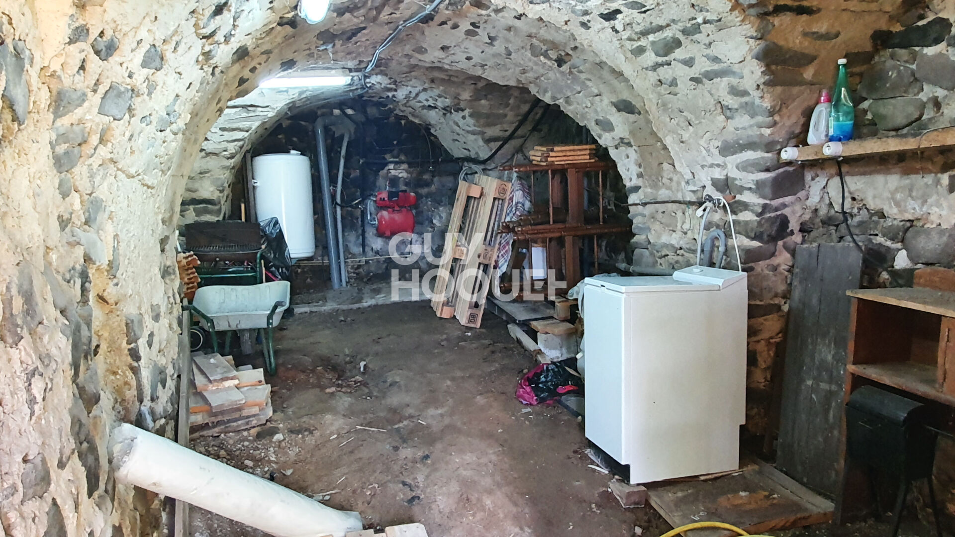 Maison et terrain constructible avec splendide vue à Pranles (proche Privas)