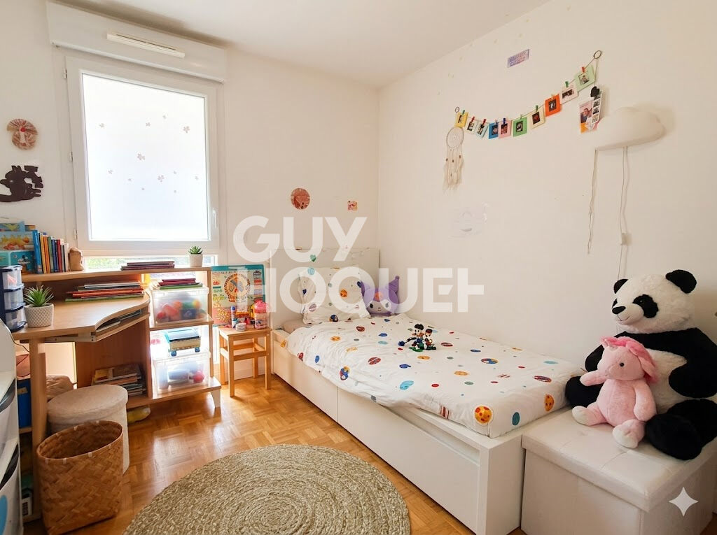 À vendre : Appartement 3 pièces à Oullins  - Secteur Bussière Zola