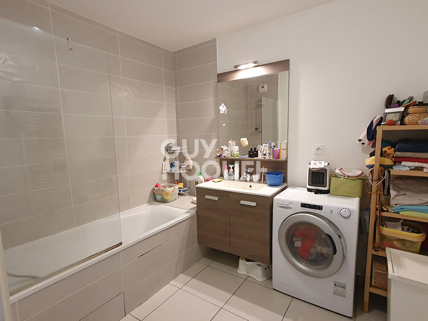 À vendre : Appartement 3 pièces à Oullins  - Secteur Bussière Zola