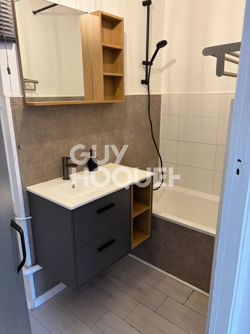 À vendre : Appartement 4 pièces à Oullins Les IFS  refait a neuf