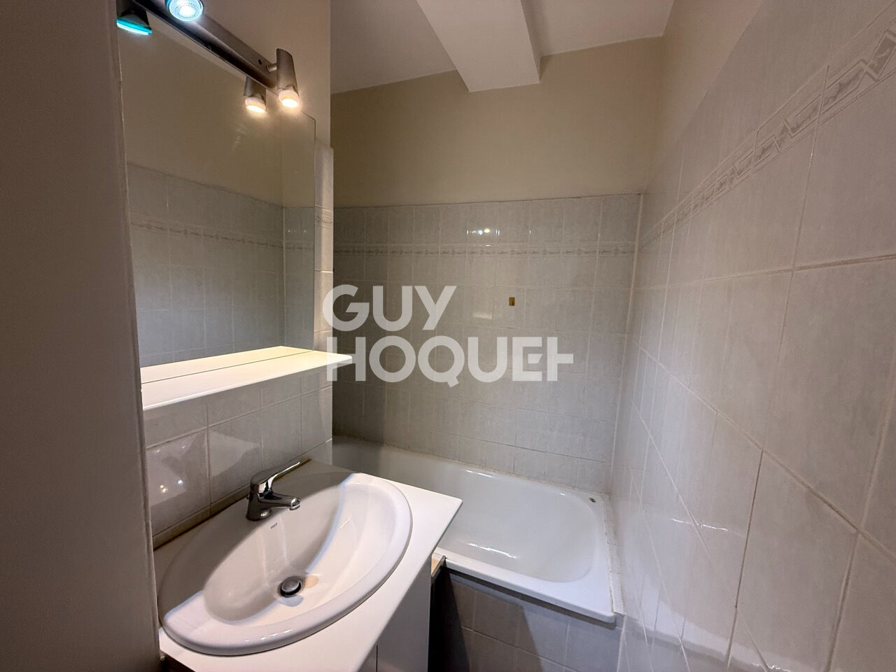 Appartement Oullins 5 pièce(s) Francheville Chater