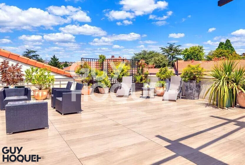 Magnifique T6 "Toit terrasse" 122m2-Résid 2009 avec Piscine-Garage Double-Terrasse 125m2-Centre Ville Tassin