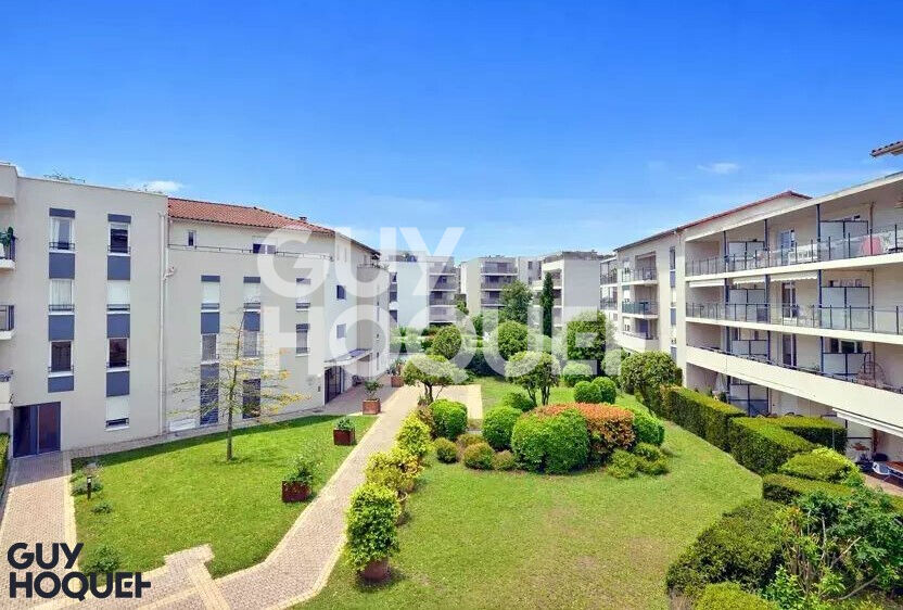 Magnifique T6 "Toit terrasse" 122m2-Résid 2009 avec Piscine-Garage Double-Terrasse 125m2-Centre Ville Tassin