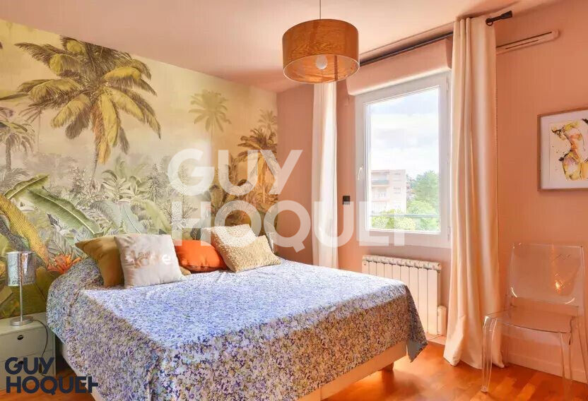 Magnifique T6 "Toit terrasse" 122m2-Résid 2009 avec Piscine-Garage Double-Terrasse 125m2-Centre Ville Tassin