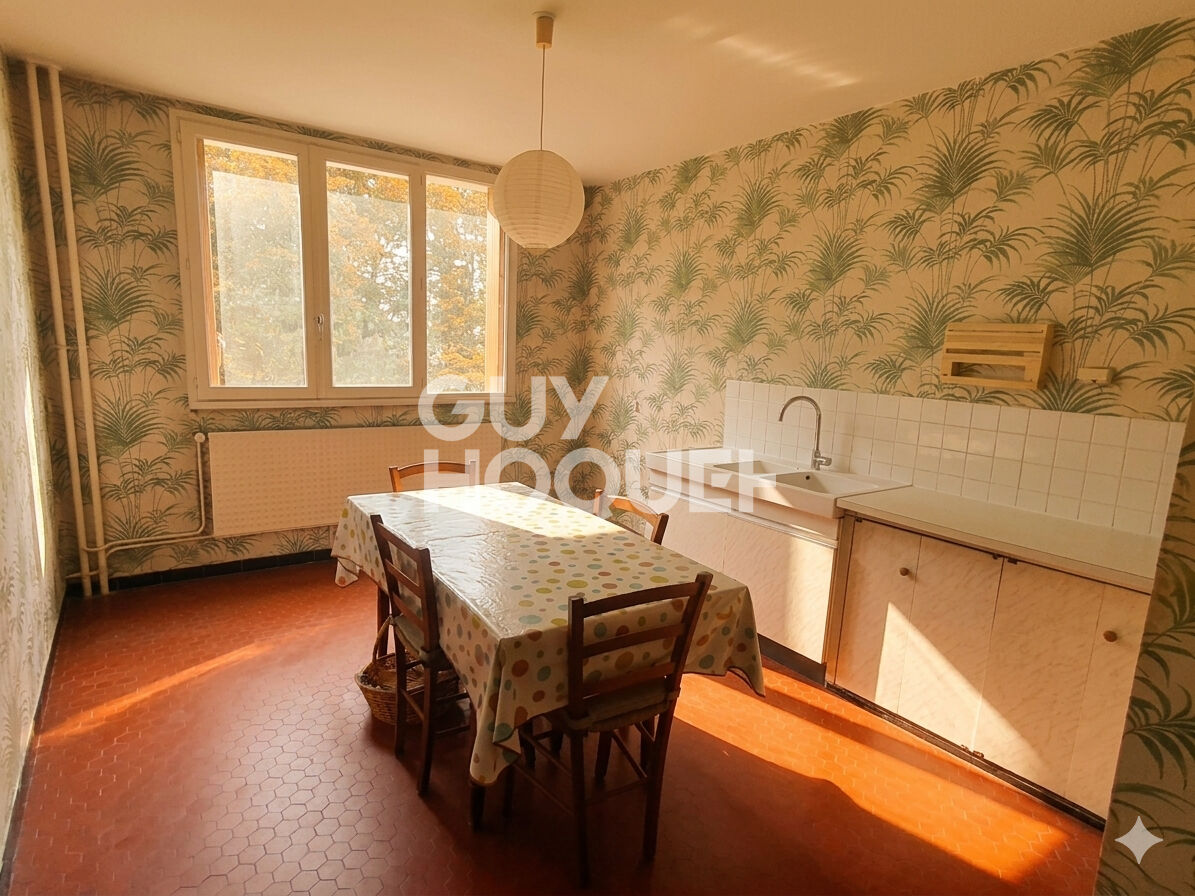 Appartement 4 pièces à vendre à La Mulatière . Parc de la Chenaie