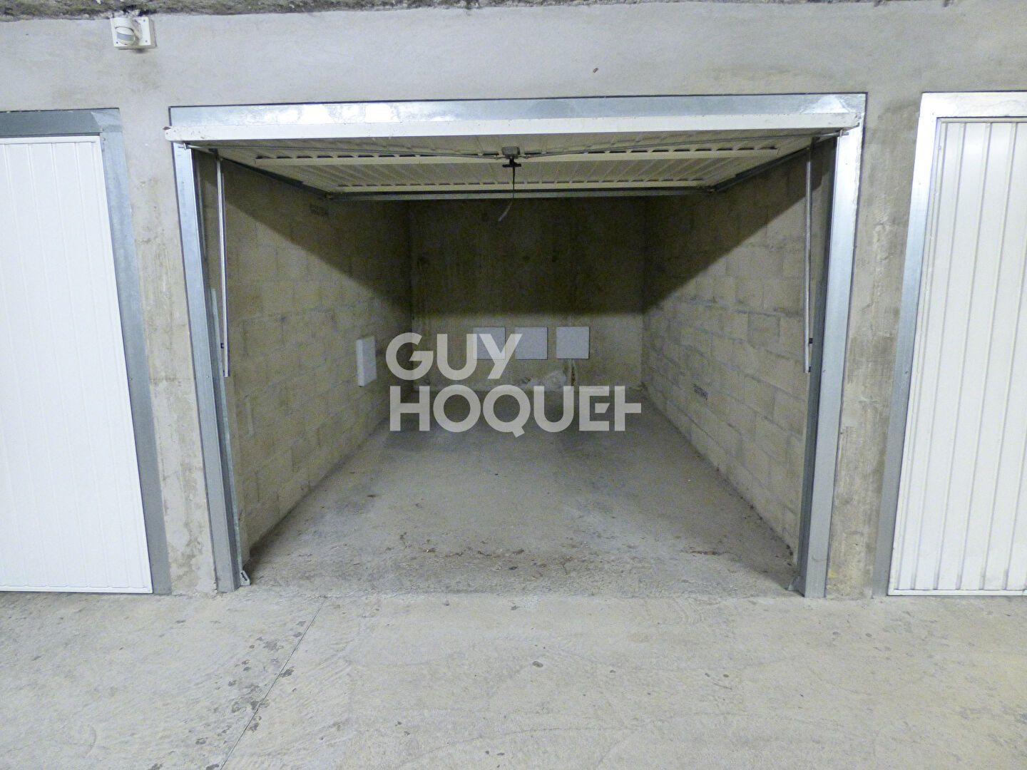 Parking / box Mairie Oullins