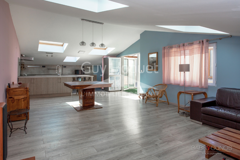 SUPERBE APPARTEMENT 5 PIECES A VENDRE