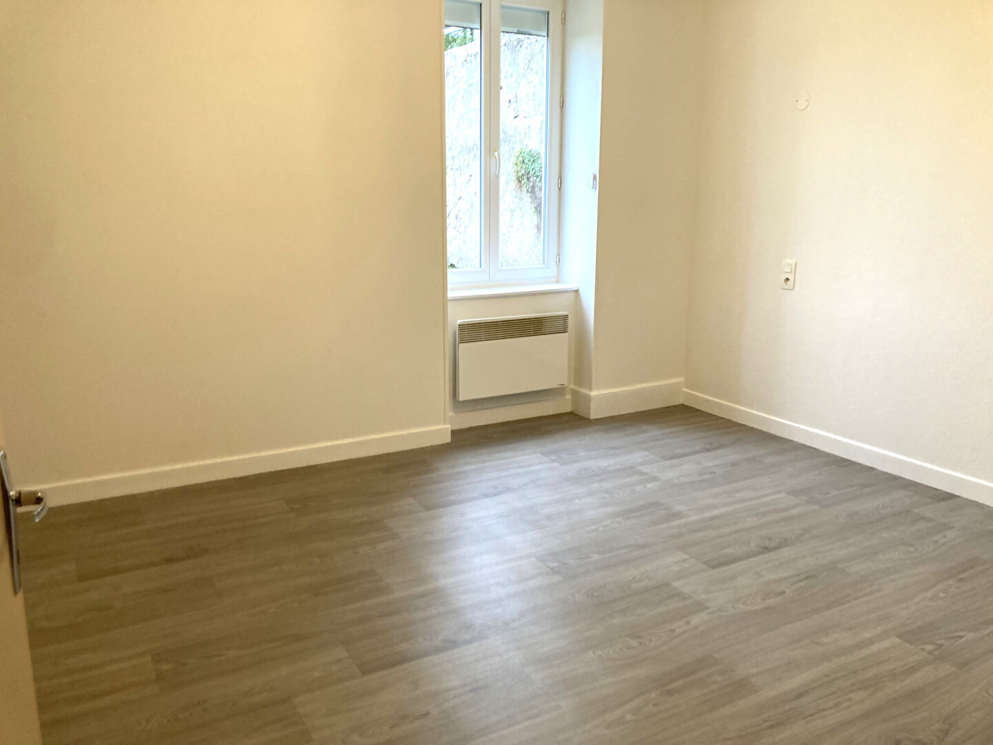 IMMEUBLE avec TERRAIN proche Paray Le Monial