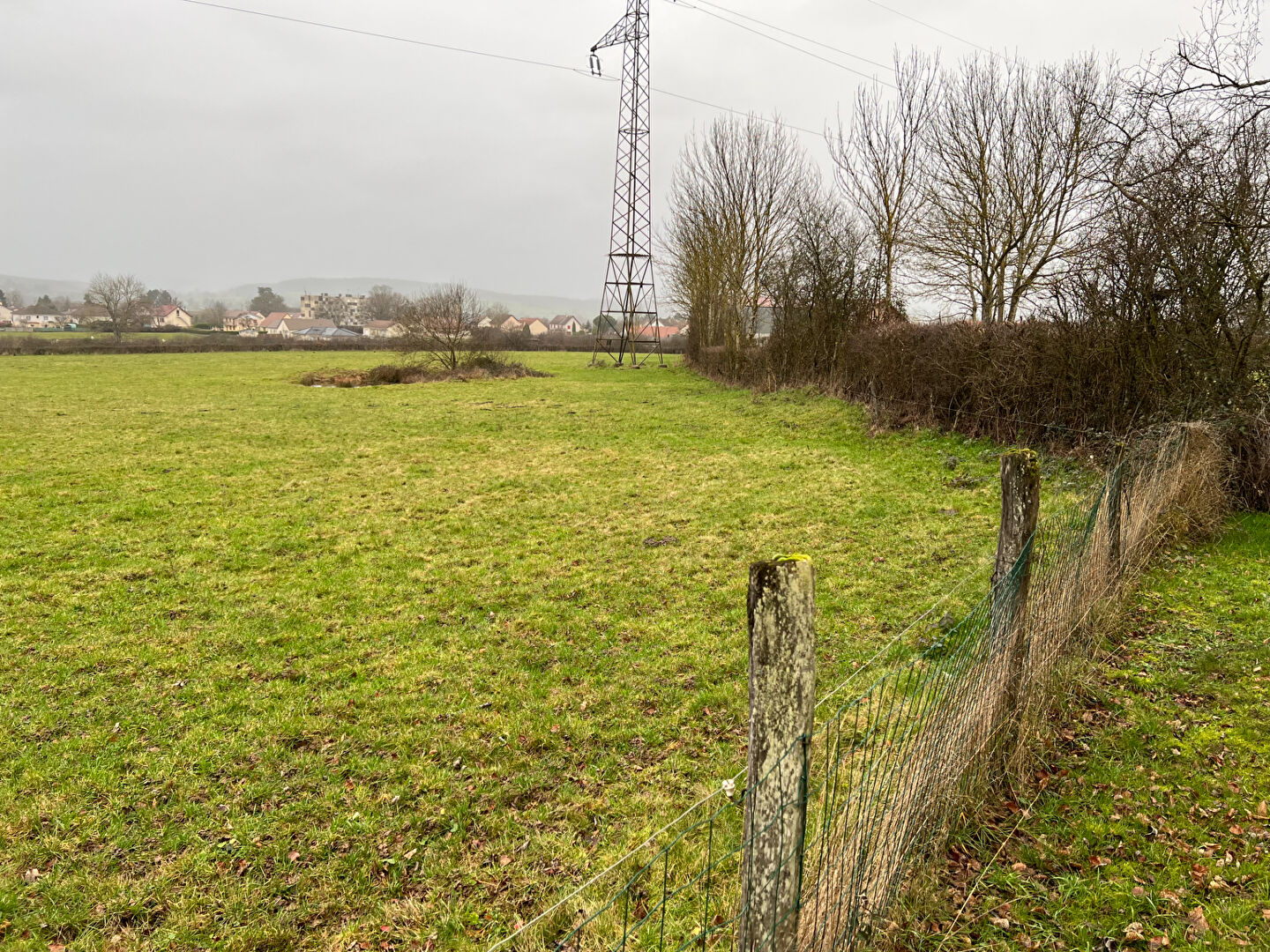 Terrain Toulon Sur Arroux