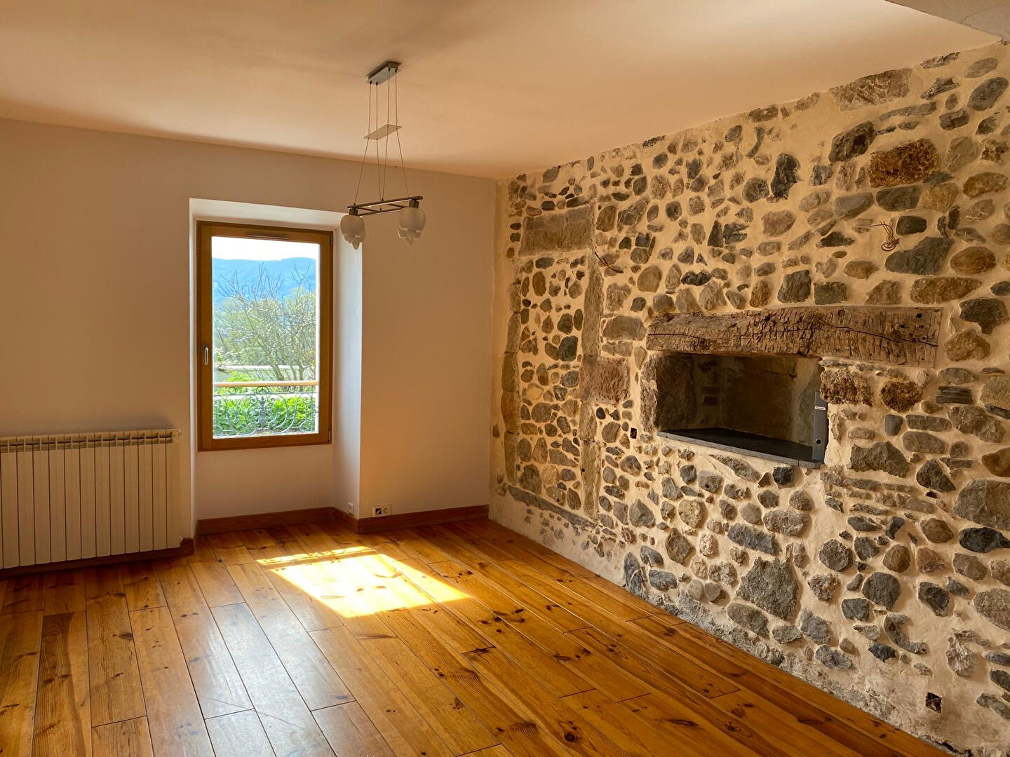 Maison St Eusebe 7 pièce(s) 190 m2