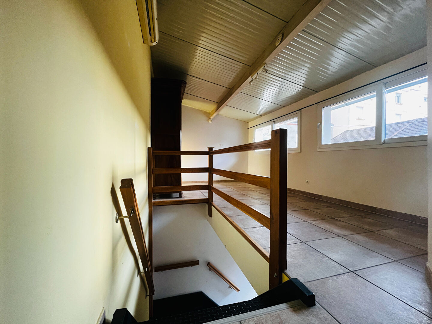 Immeuble de rapport Montceau Les Mines 6 pièce(s) 179 m2