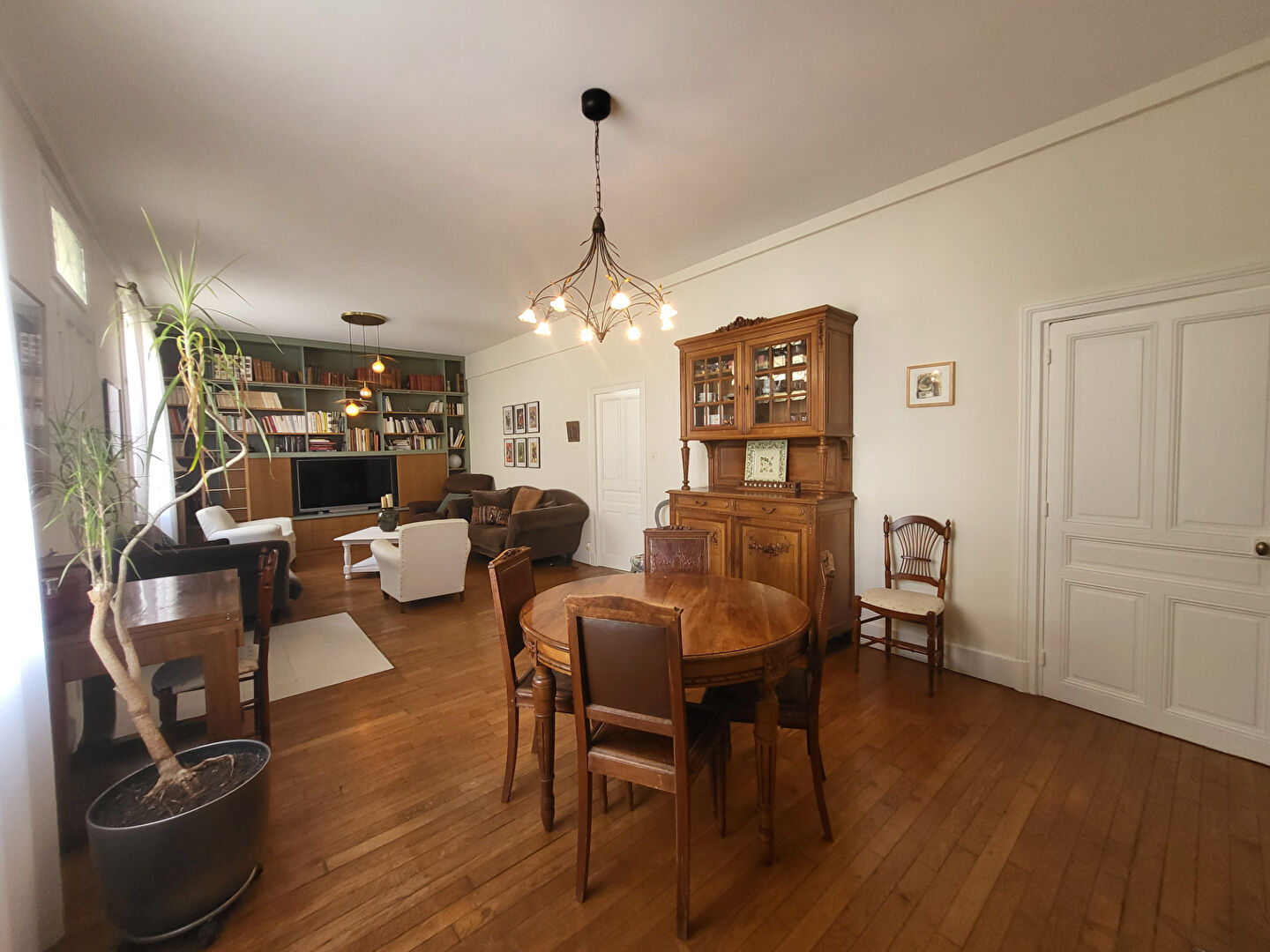 À découvrir absolument ! Charmante maison de caractère à Paray-le-Monial