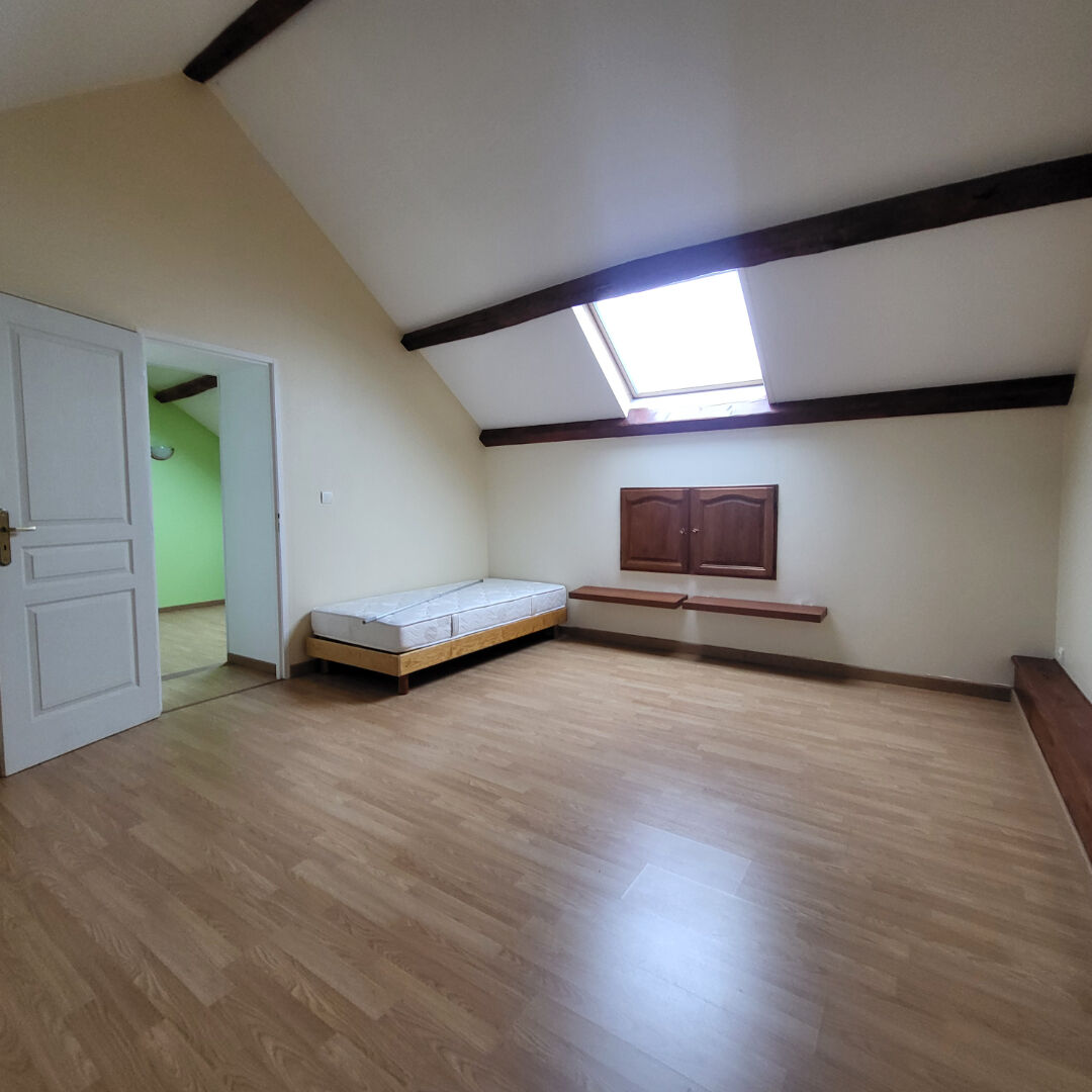 Maison de Charme du 19? siècle à Poisson (71600) ? 170 m², 6 chambres, Terrain 1132 m²