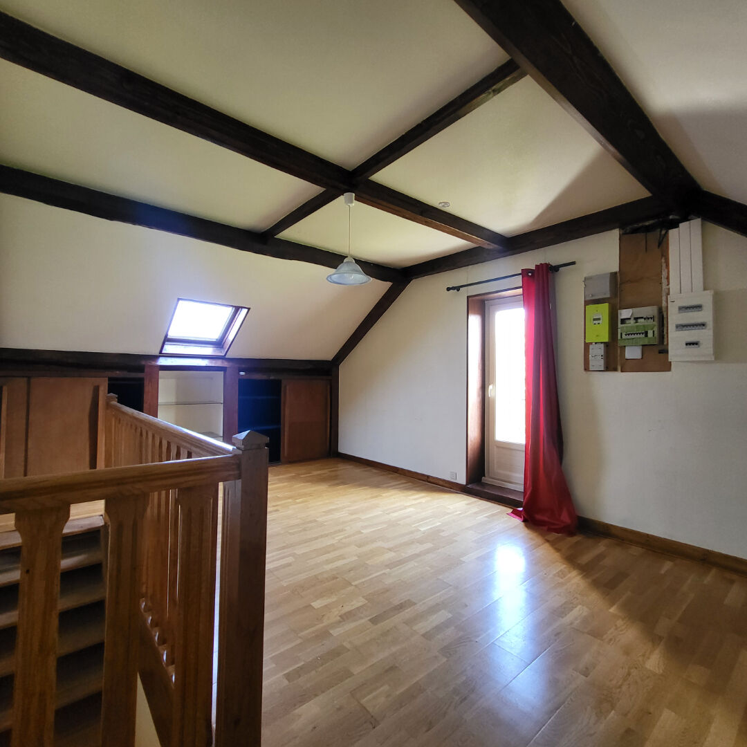 Maison de Charme du 19? siècle à Poisson (71600) ? 170 m², 6 chambres, Terrain 1132 m²