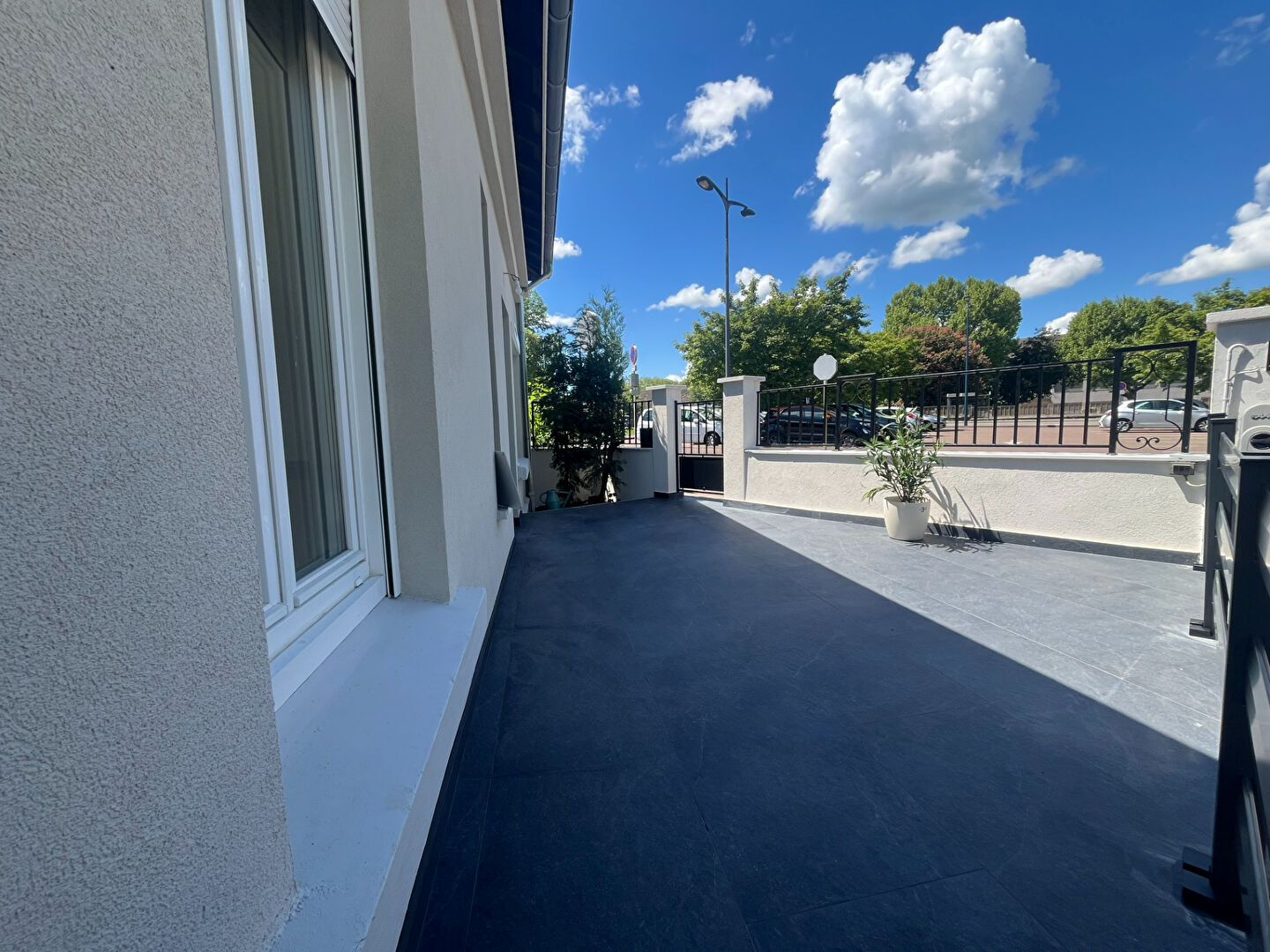 À louer , Bureau indépendant au sein d'un espace professionnel moderne à Paray-le-Monial