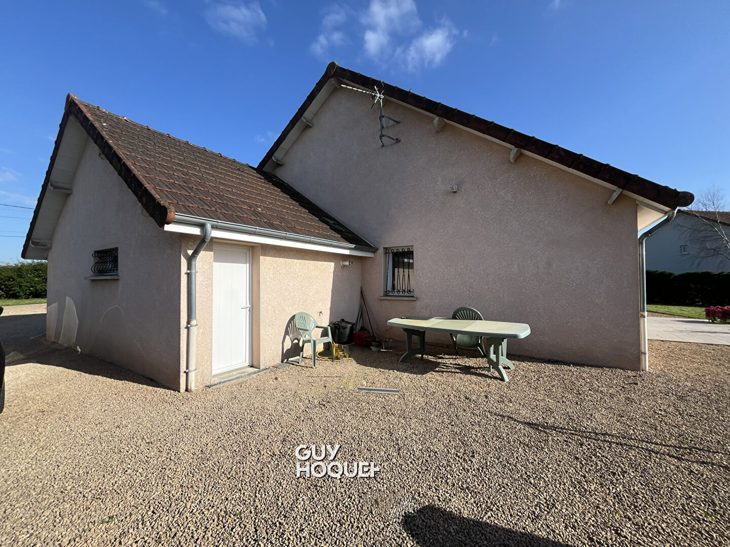 Maison de plain-pied avec belles prestations ? Au calme