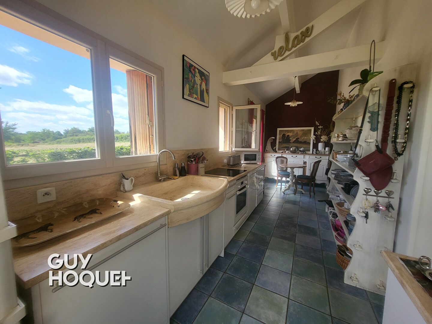 Charmante maison de caractère avec terrain paysagé et dépendances 119 m² habitables sur 1416m² de terrain