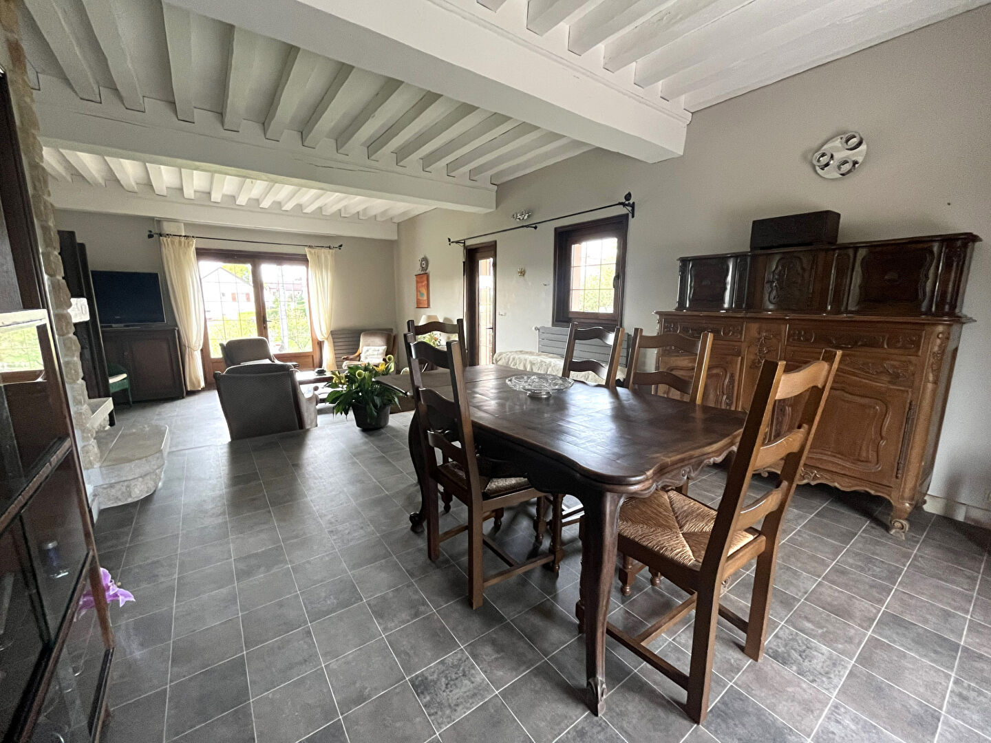 Maison spacieuse et modulable avec potentiel de deux logements - À découvrir sans attendre