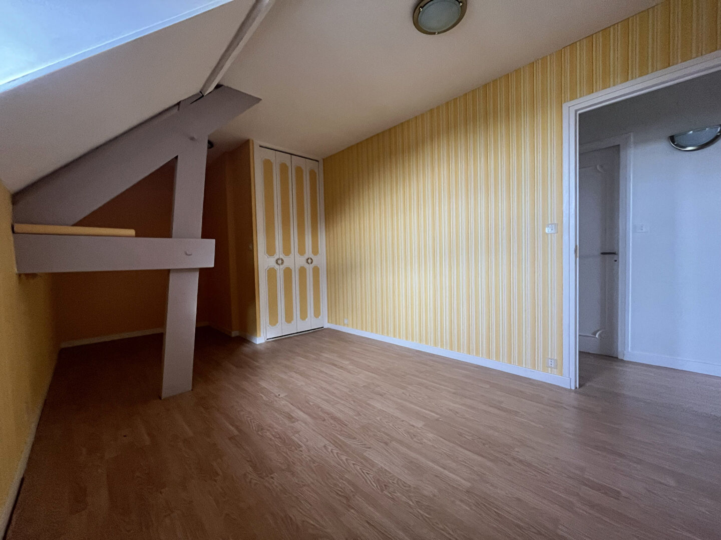 Maison spacieuse et modulable avec potentiel de deux logements - À découvrir sans attendre