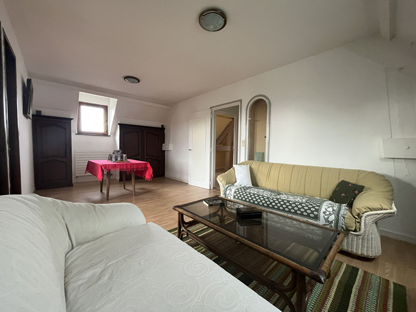 Maison spacieuse et modulable avec potentiel de deux logements - À découvrir sans attendre