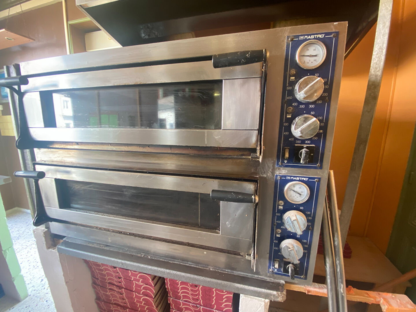 EN EXCLUSIVITÉ Pizza à emporter  Montceau Les Mines