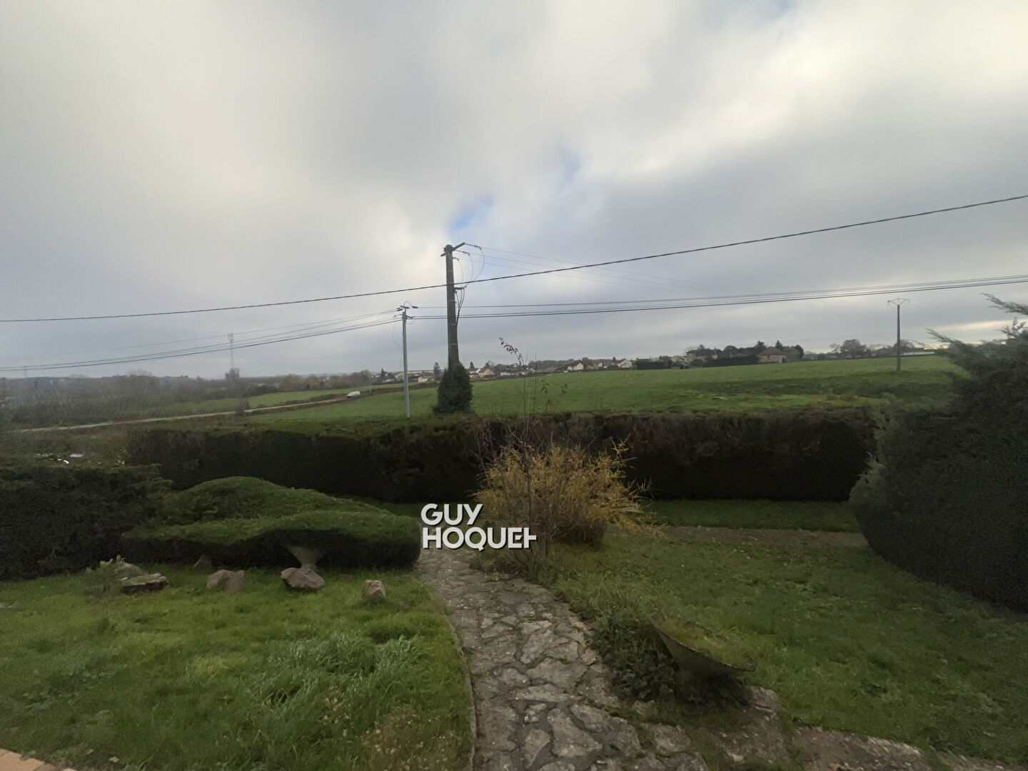 Maison surélevée avec sous-sol complet à Paray-le-Monial