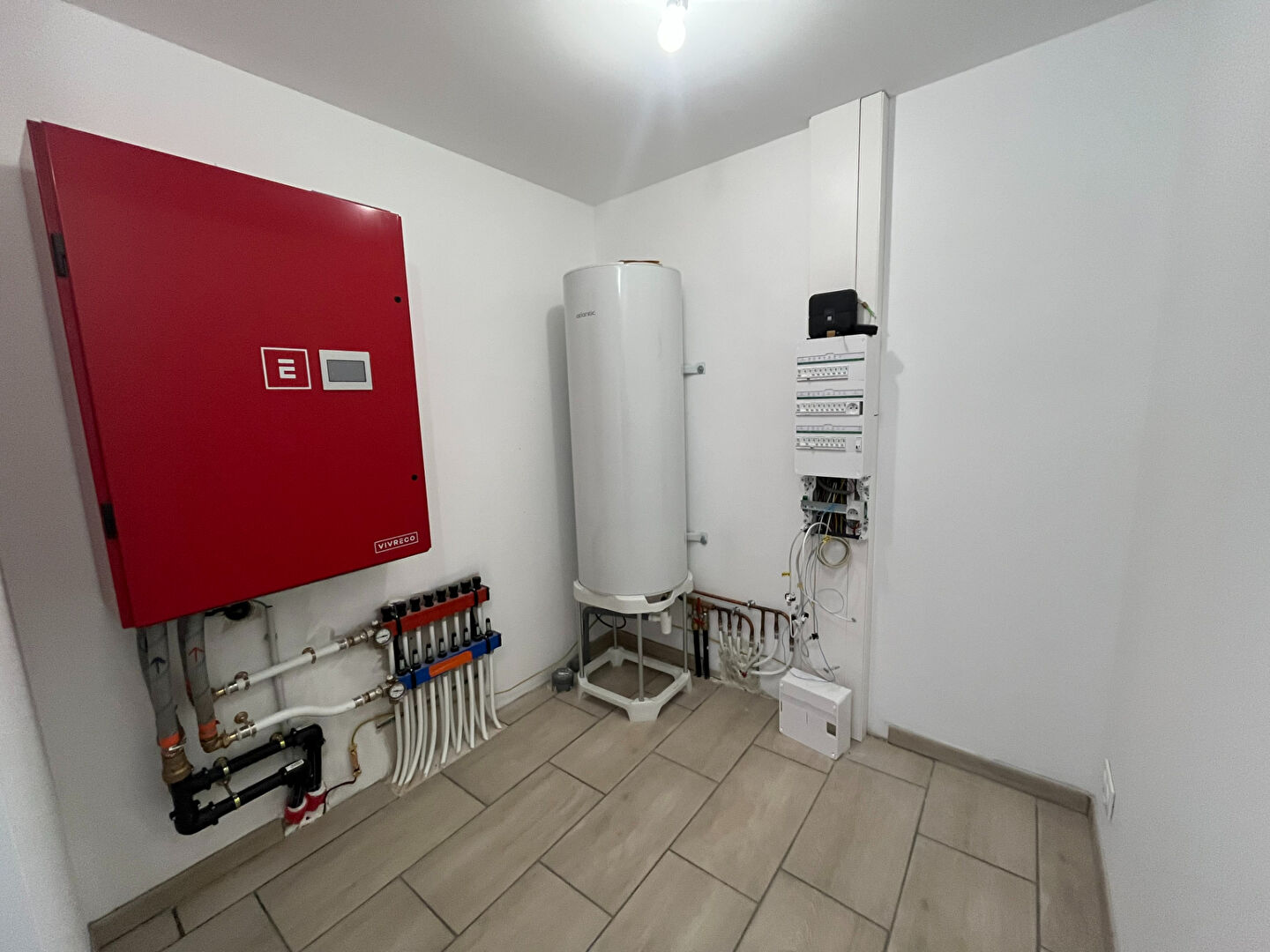 Maison à louer avec dépendances à VITRY EN CHAROLLAIS !