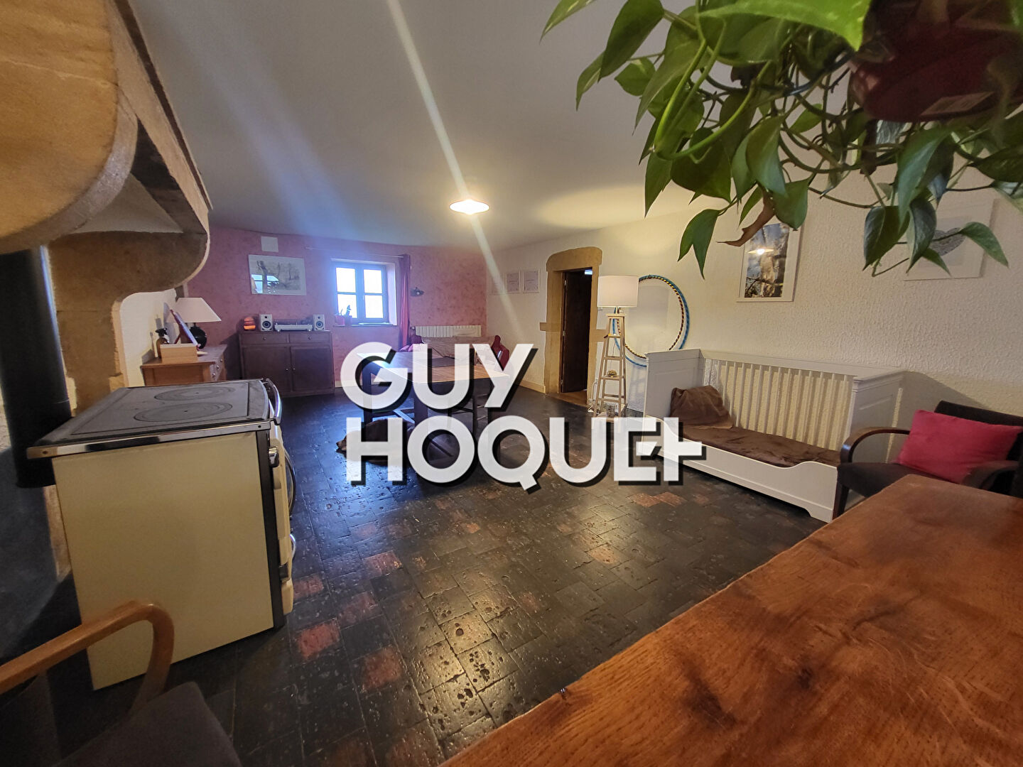 À vendre : Magnifique longère en Sud Bourgogne avec vue imprenable sur la campagne