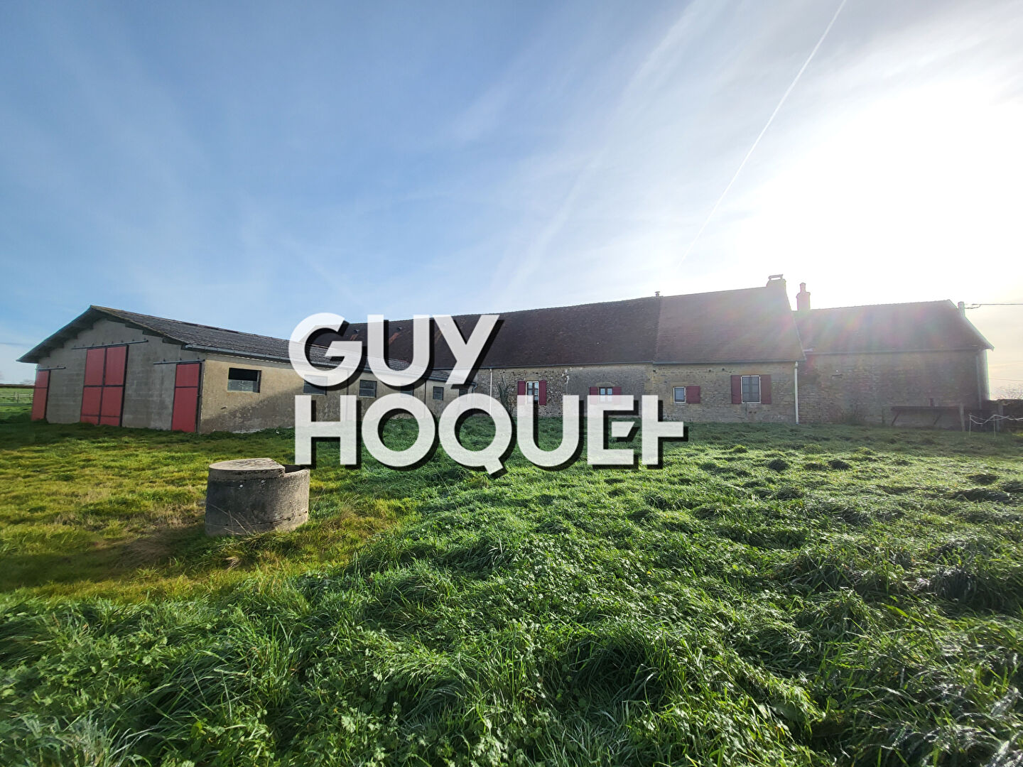 À vendre : Magnifique longère en Sud Bourgogne avec vue imprenable sur la campagne