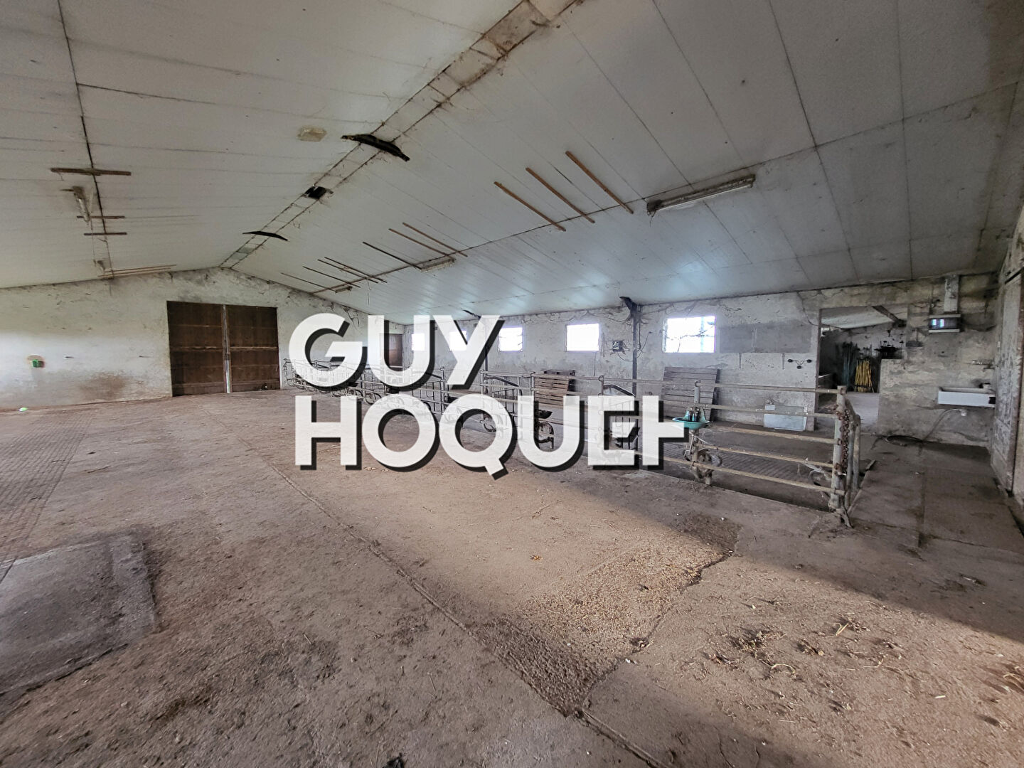 À vendre : Magnifique longère en Sud Bourgogne avec vue imprenable sur la campagne