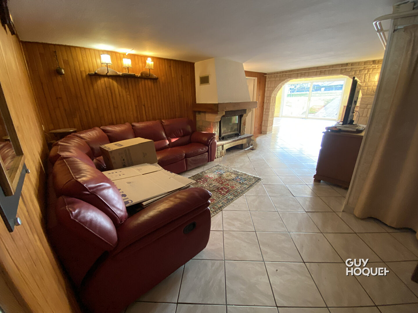 Maison avec sous-sol aménagé, piscine et dépendances à PARAY-LE-MONIAL !!!