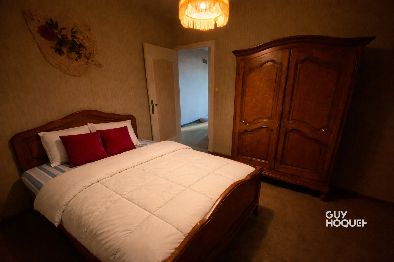 Maison avec sous-sol aménagé, piscine et dépendances à PARAY-LE-MONIAL !!!