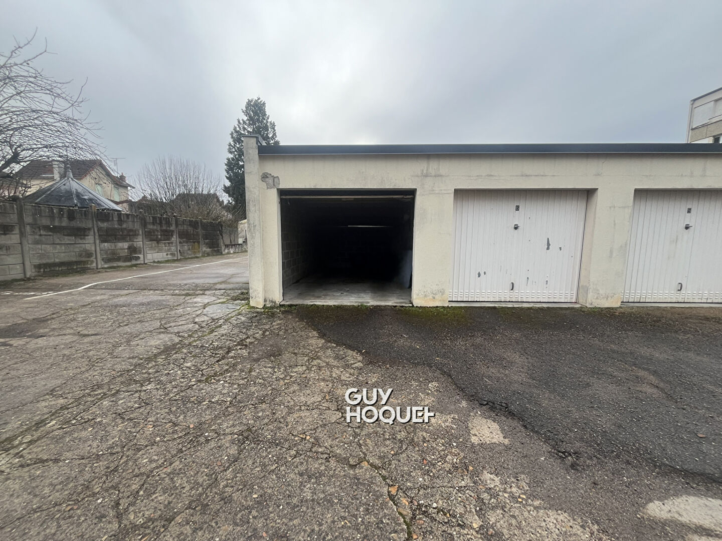 GARAGE PARAY-LE-MONIAL !!!