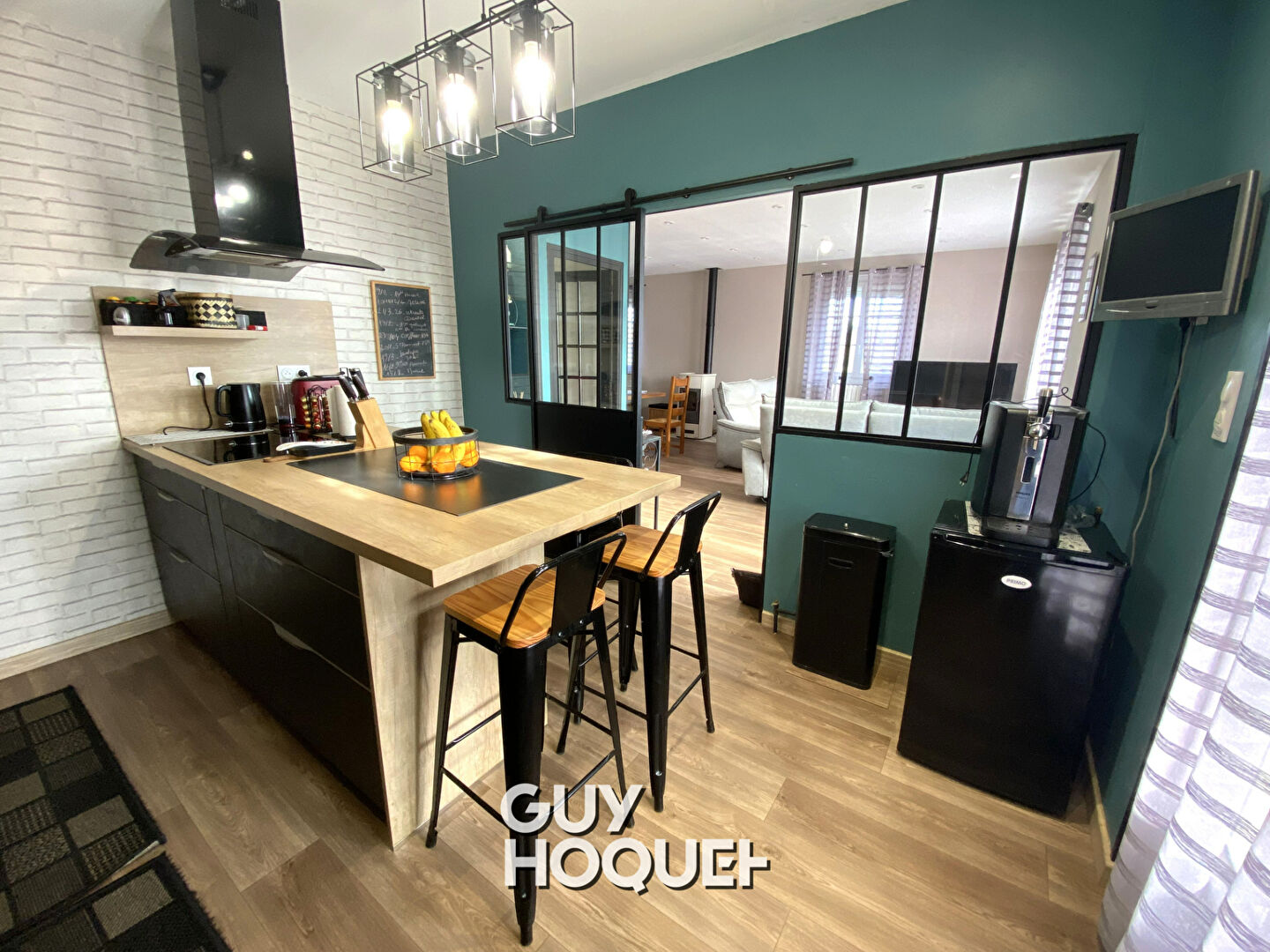 Palinges : belle maison avec piscine et terrasse arborée