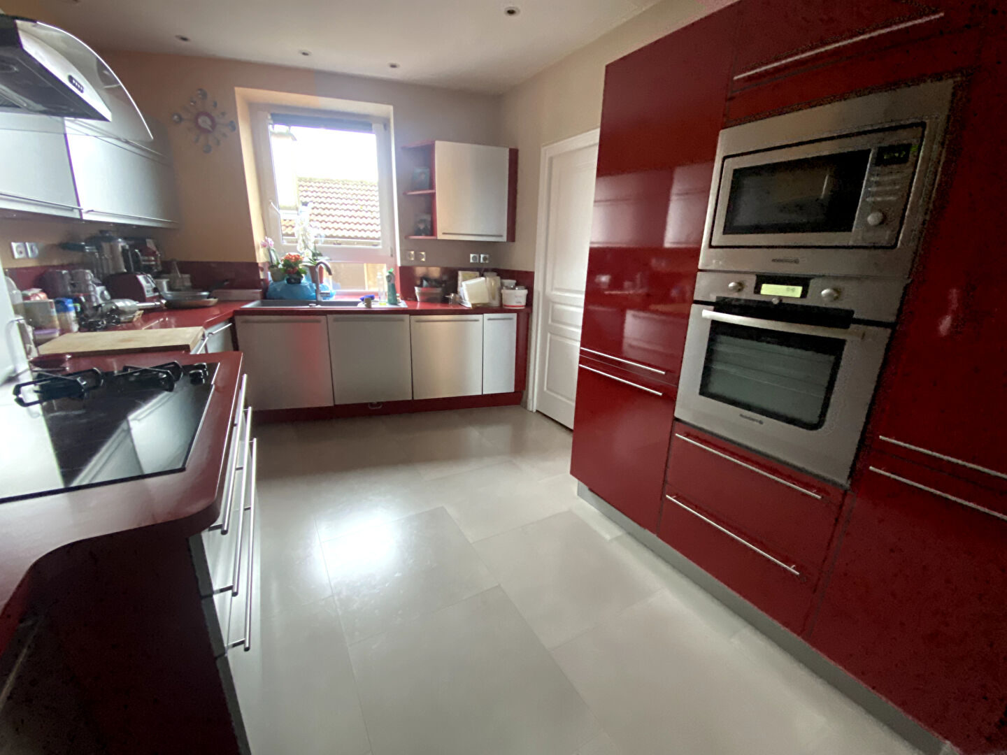 Immeuble plein centre de Chauffailles - usage commerce et habitation-250 m2