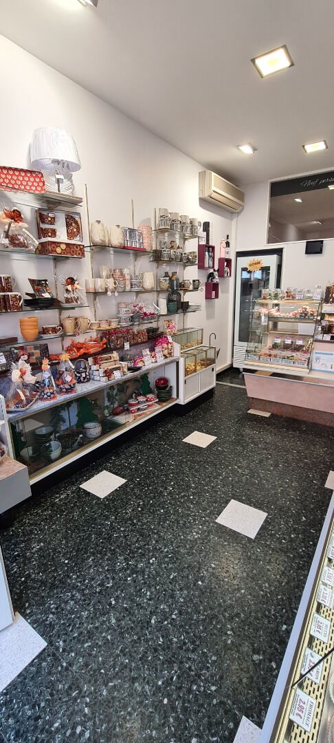 PATISSERIE- Montchanin  Centre 144 m2